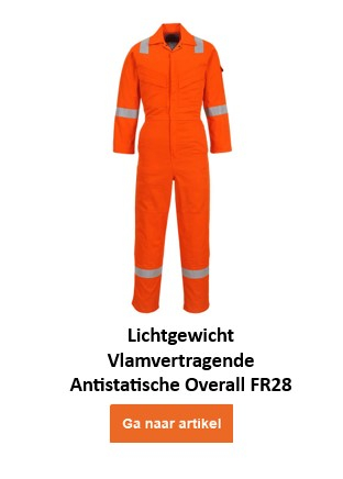 Een oranje vlamvertragende en antistatische beschermende overall met zilveren reflecterende strepen op de armen, benen en schouders. De vlamvertragende, antistatische overall Bizflame 280g FR28 heeft twee borstzakken en sluit met een ritssluiting. De naam van het kledingstuk staat eronder en een oranje knop/klik op de afbeelding leidt naar het artikel.